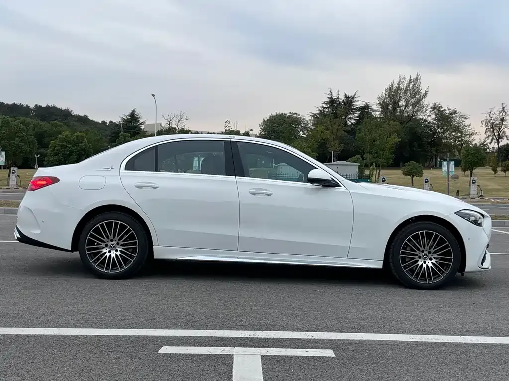 Mercedes-Benz C-Class — фото 4