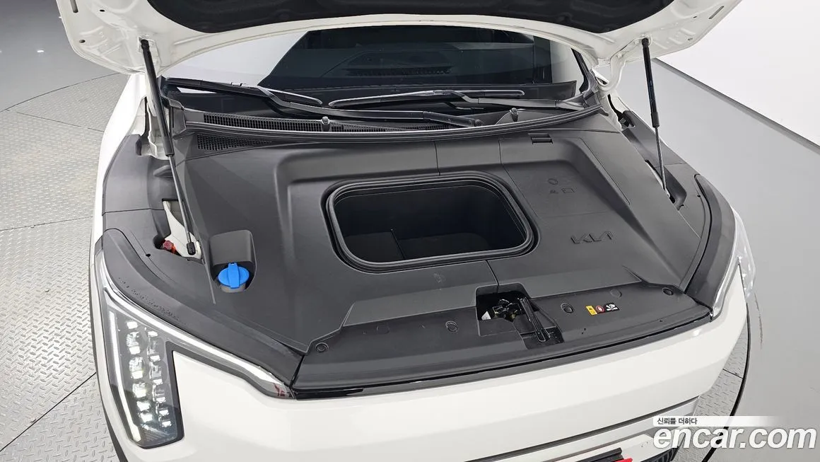 [object Object] EV3 2025 из KR, фото 6