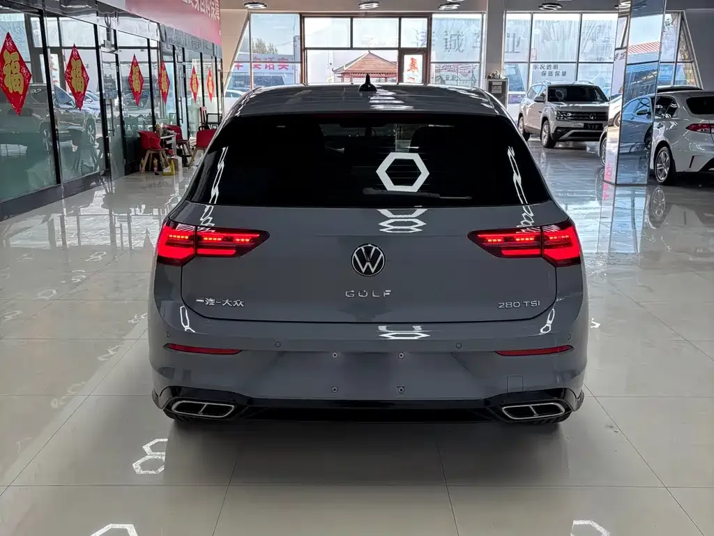 Volkswagen Golf 2022 из CN, фото 6
