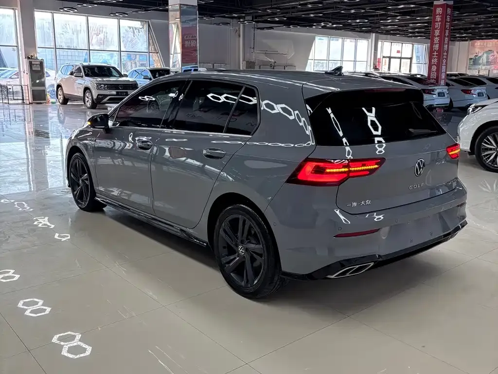 Volkswagen Golf 2022 из CN, фото 7