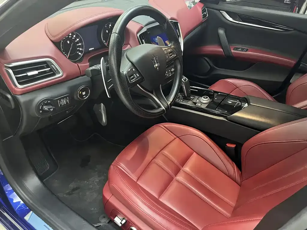Maserati Ghibli — фото 10