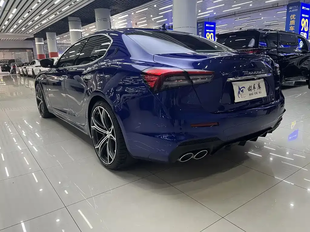 Maserati Ghibli — фото 5