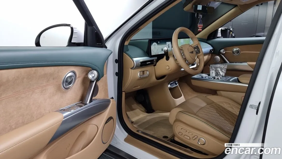 Genesis GV60 — фото 10