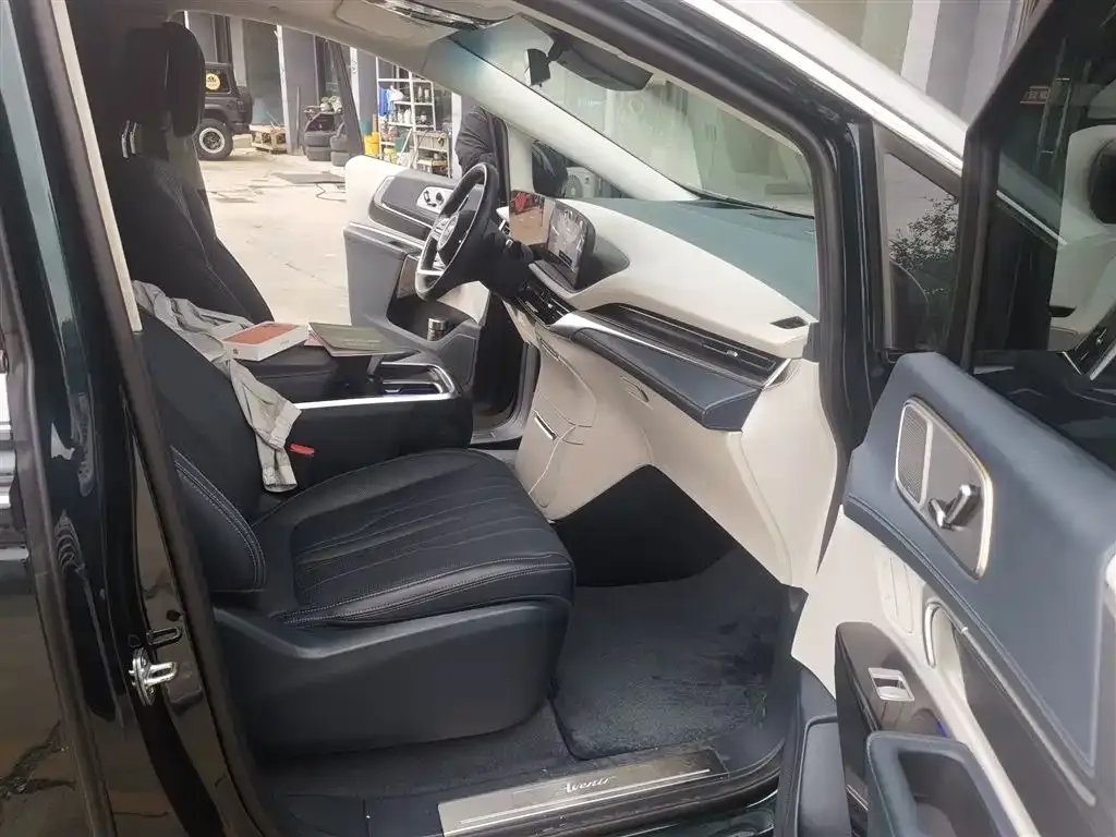 Buick Century 2023 из CN, фото 7