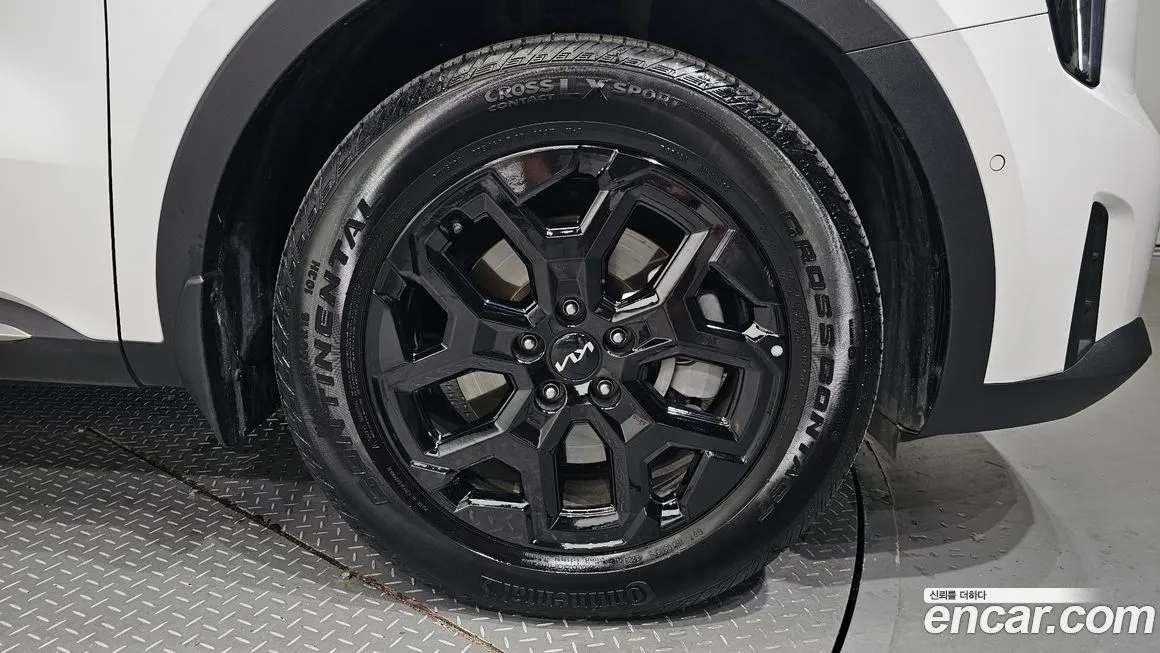 Kia Sorento — фото 5