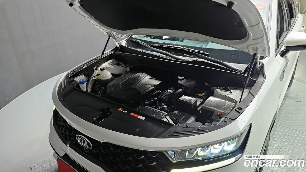 Kia Sorento — фото 6