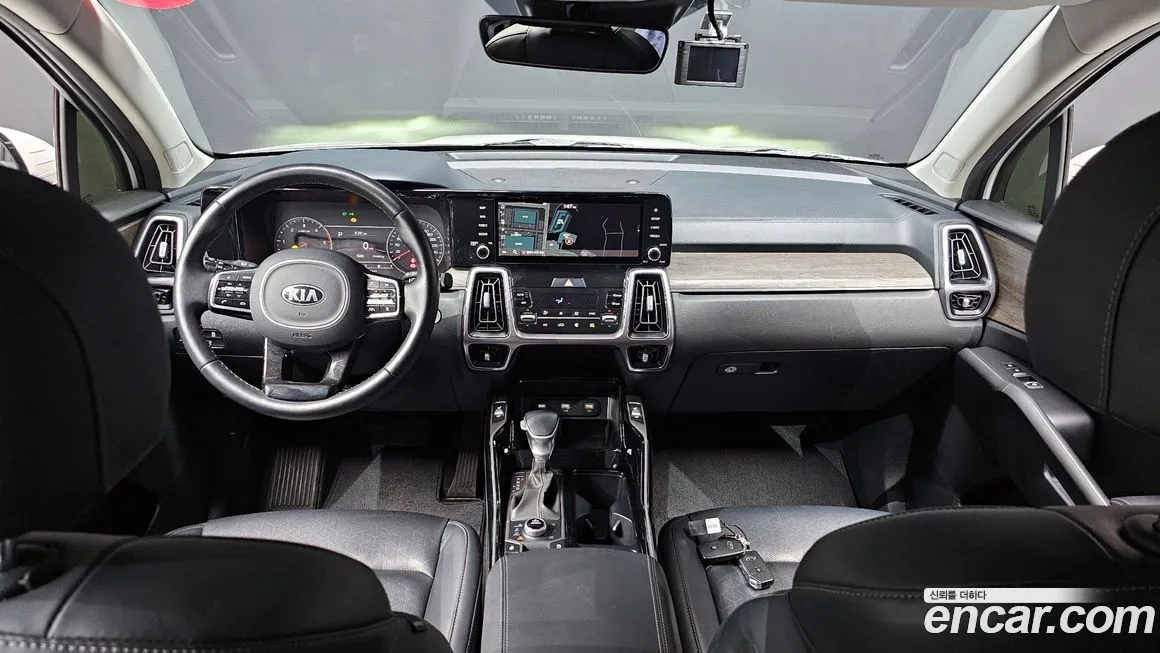 Kia Sorento — фото 7
