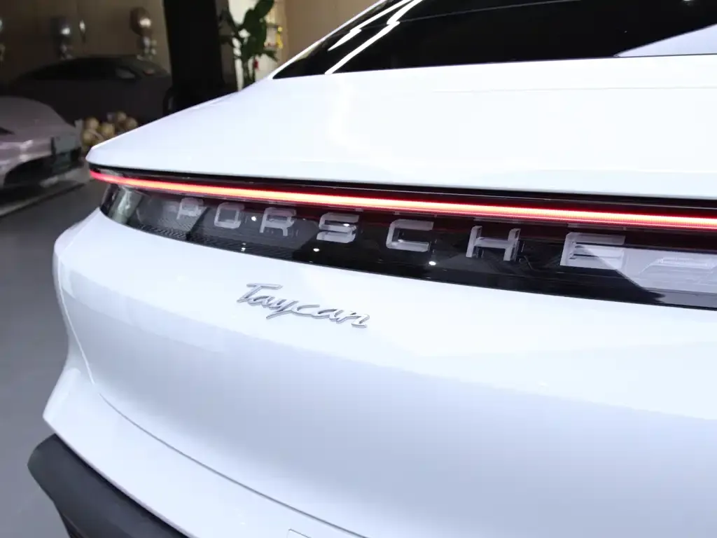 Porsche Taycan 2023 из CN, фото 4