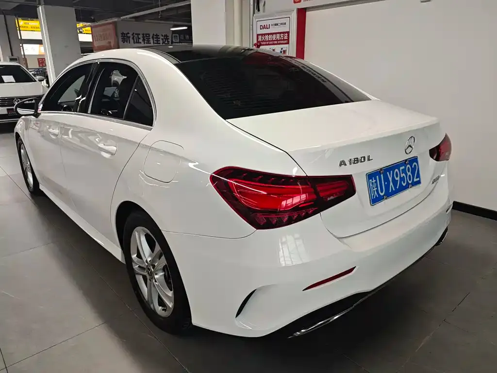 Mercedes-Benz A-Class 2023 из CN, фото 10