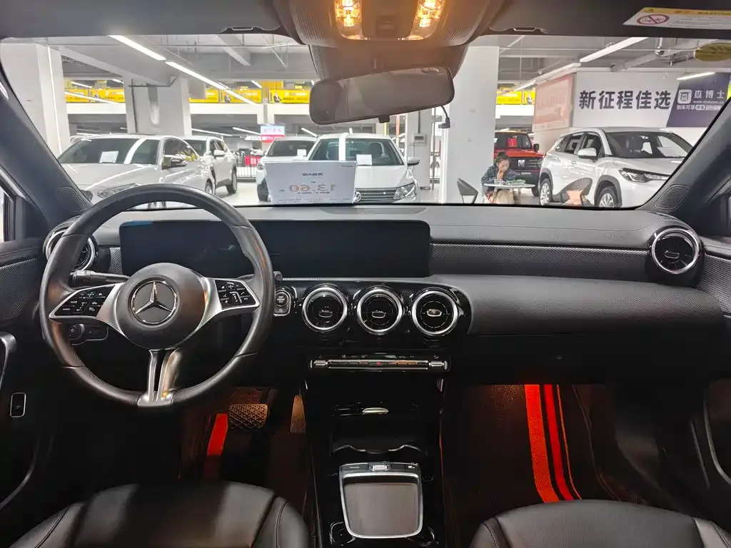 Mercedes-Benz A-Class 2023 из CN, фото 4