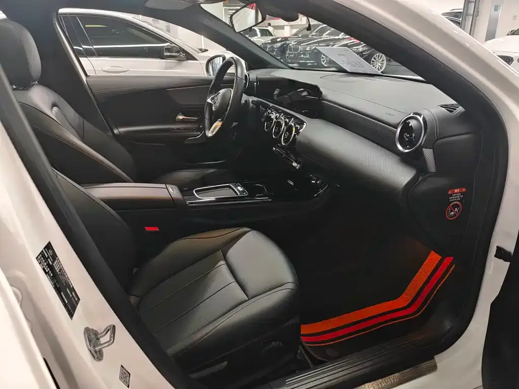 Mercedes-Benz A-Class 2023 из CN, фото 8