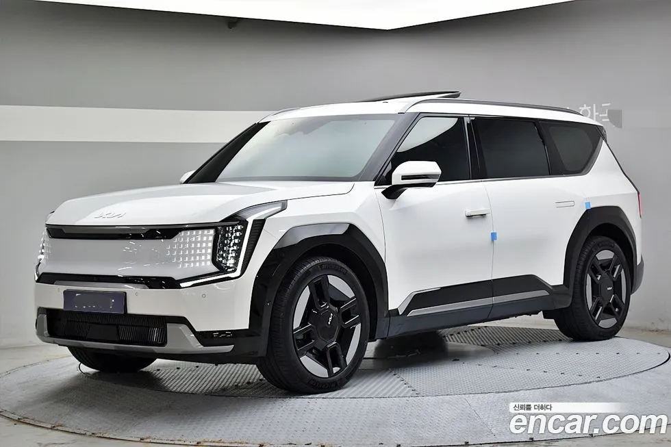 Kia EV9 2024 из KR, фото 1