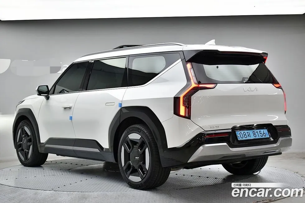 Kia EV9 2024 из KR, фото 3