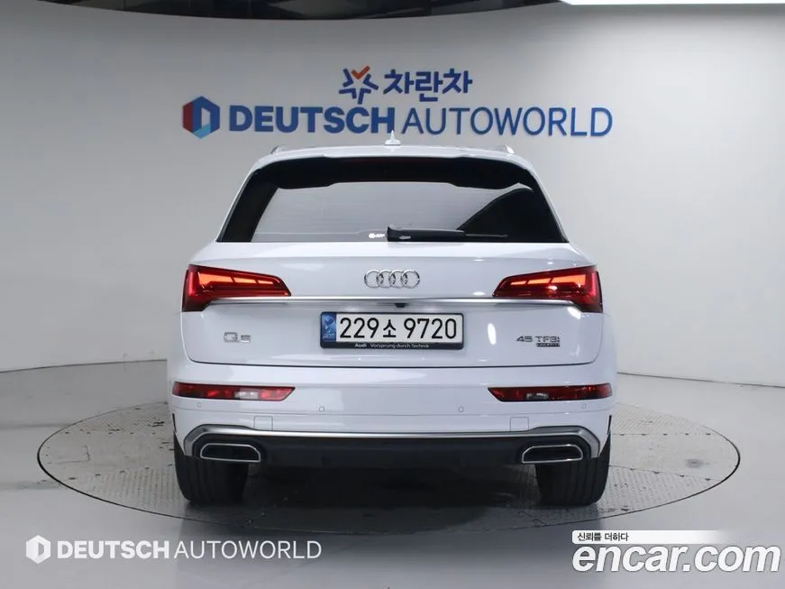Audi Q5 2021 из KR, фото 5