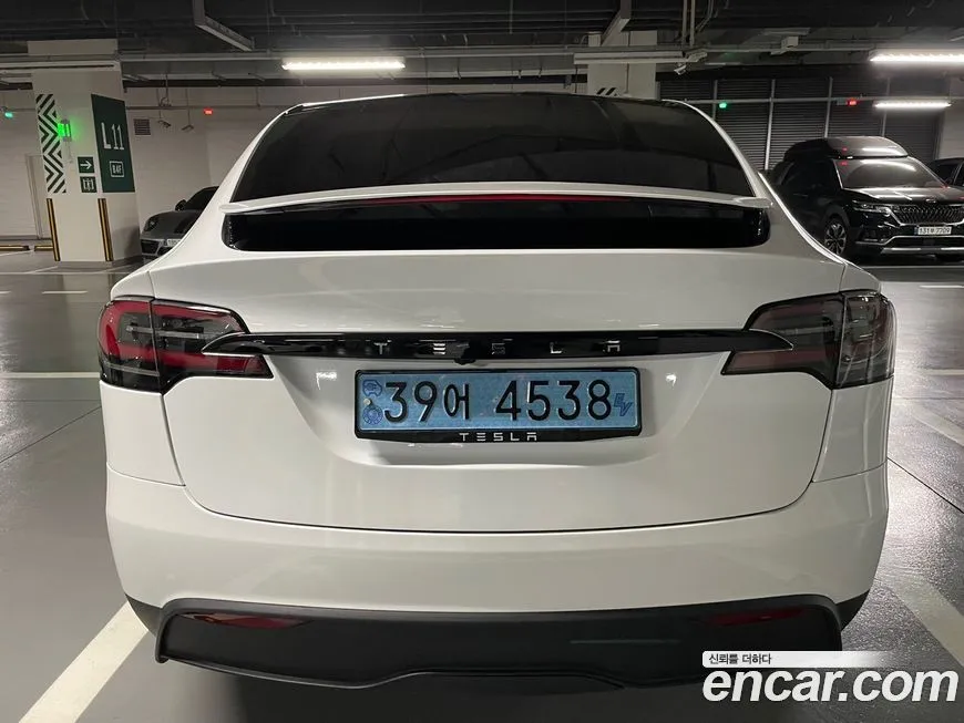 Tesla Model X 2023 из KR, фото 7