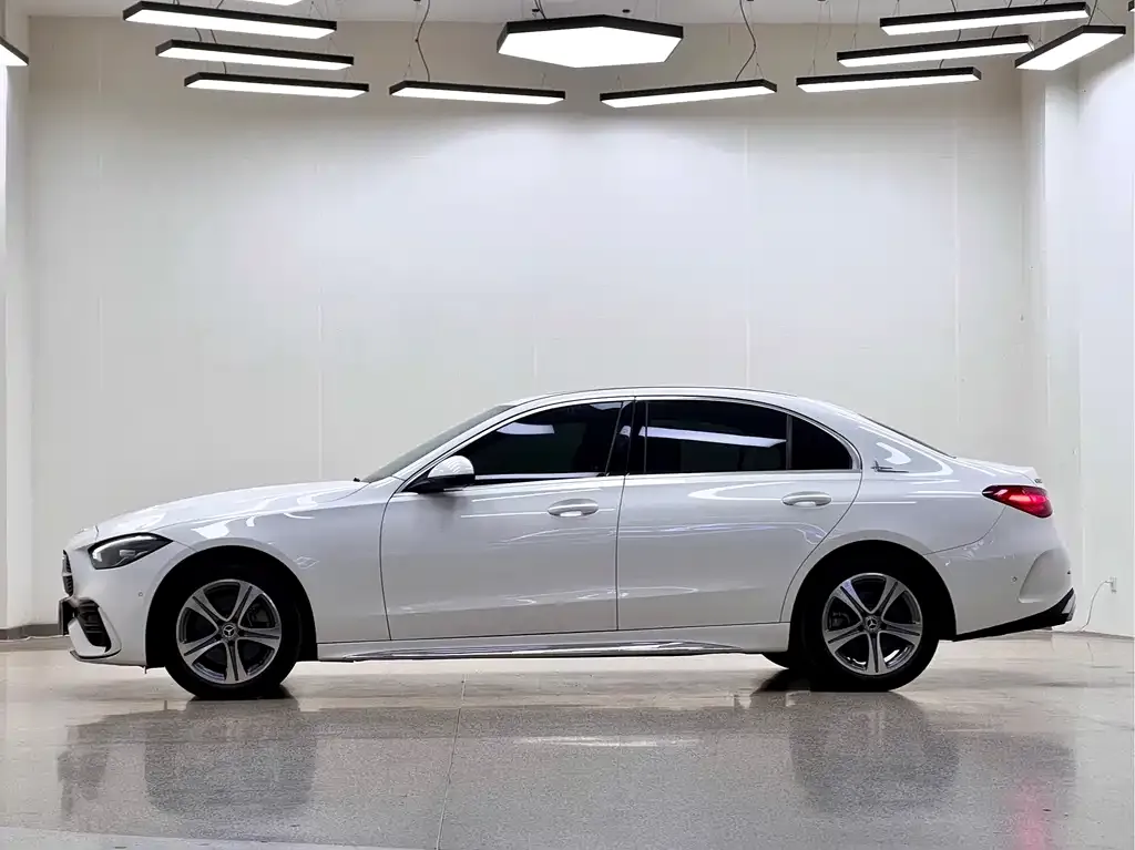 Mercedes-Benz C-Class — фото 4