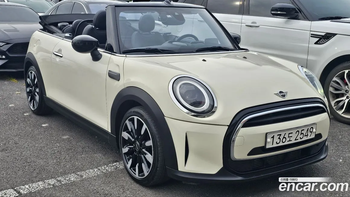 Mini Cooper Convertible 2022 из KR, фото 2