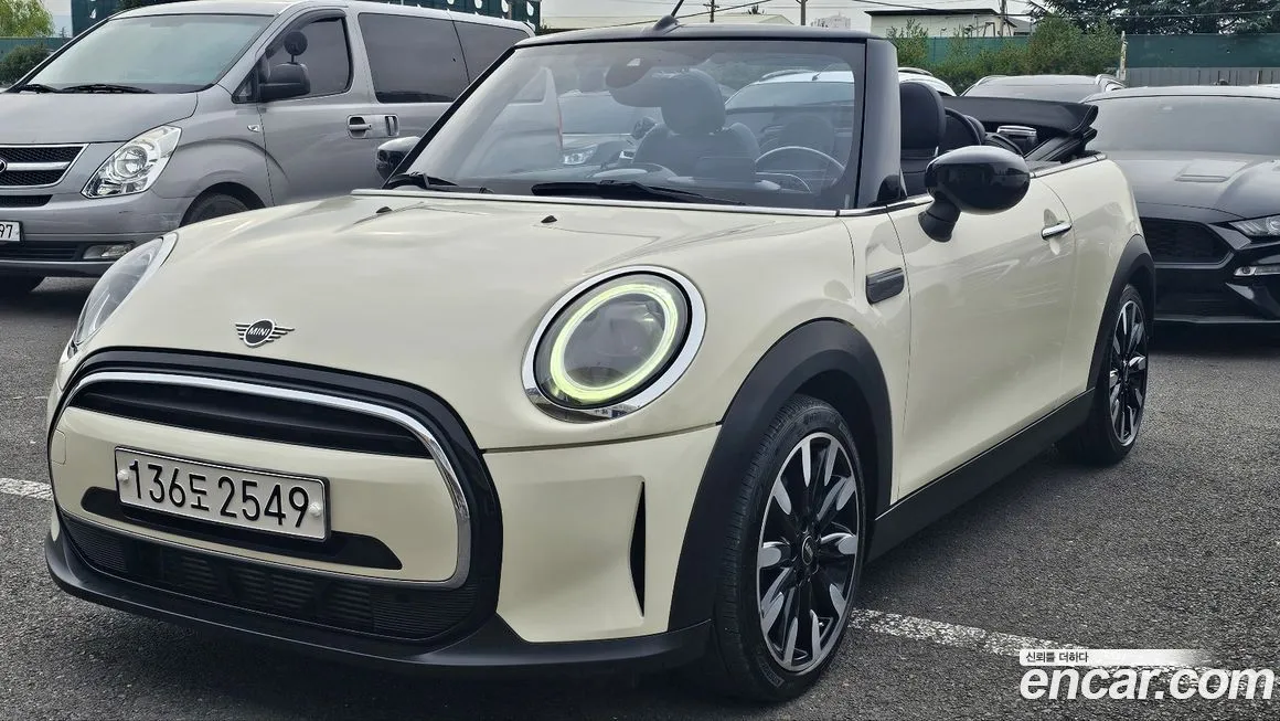 Mini Cooper Convertible 2022 из KR, фото 3