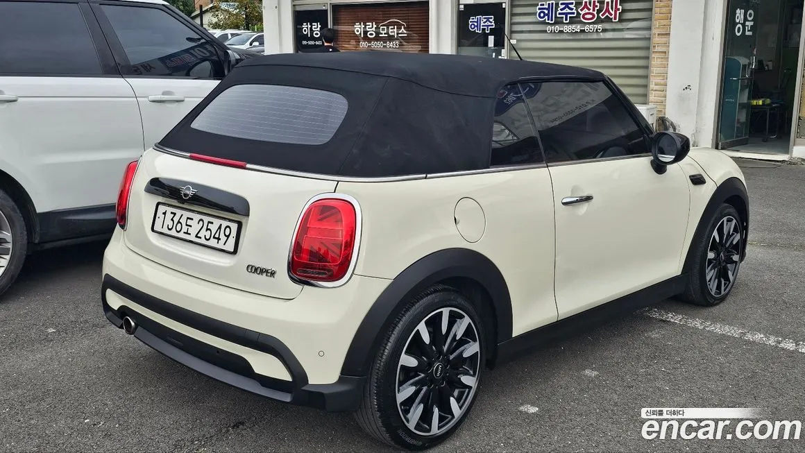 Mini Cooper Convertible 2022 из KR, фото 7