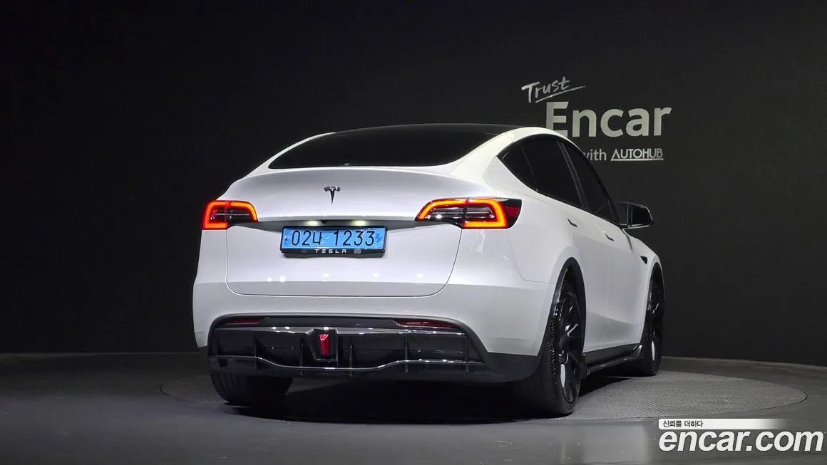 Tesla Model Y — фото 4