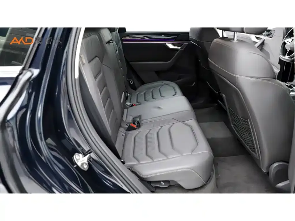 Volkswagen Touareg 2021 из CN, фото 8
