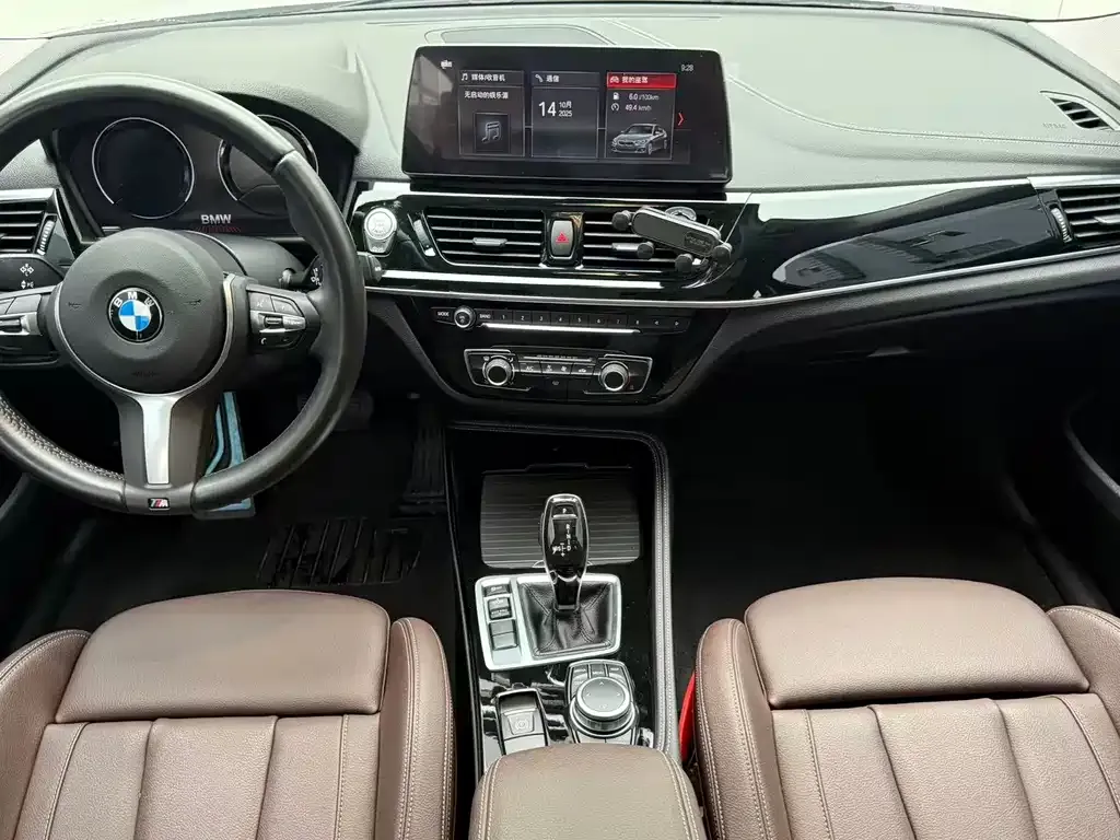 BMW 1 Series 2023 из CN, фото 10