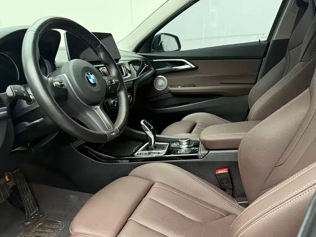 BMW 1 Series 2023 из CN, фото 5