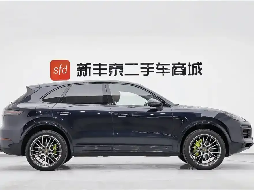 Porsche Cayenne Hybrid 2023 из CN, фото 3