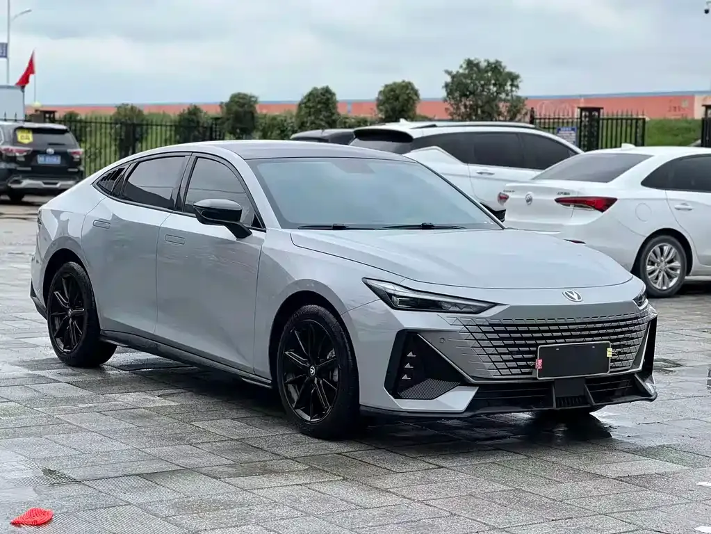 Changan UNI-V 2023 из CN, фото 3