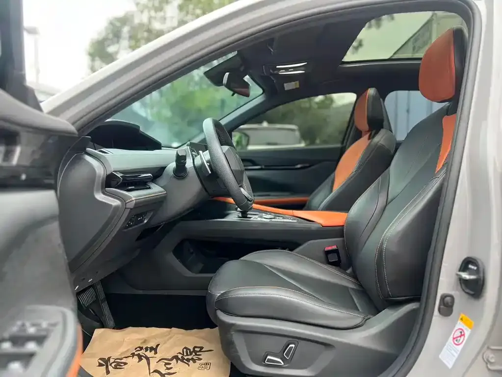 Changan UNI-V 2023 из CN, фото 5