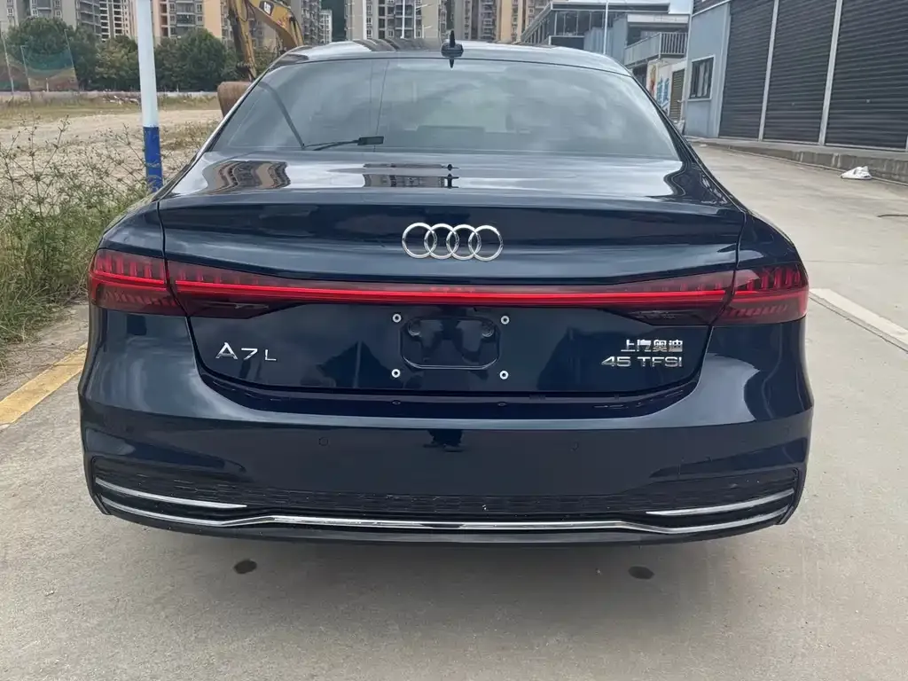 Audi A7L 2022 из CN, фото 7