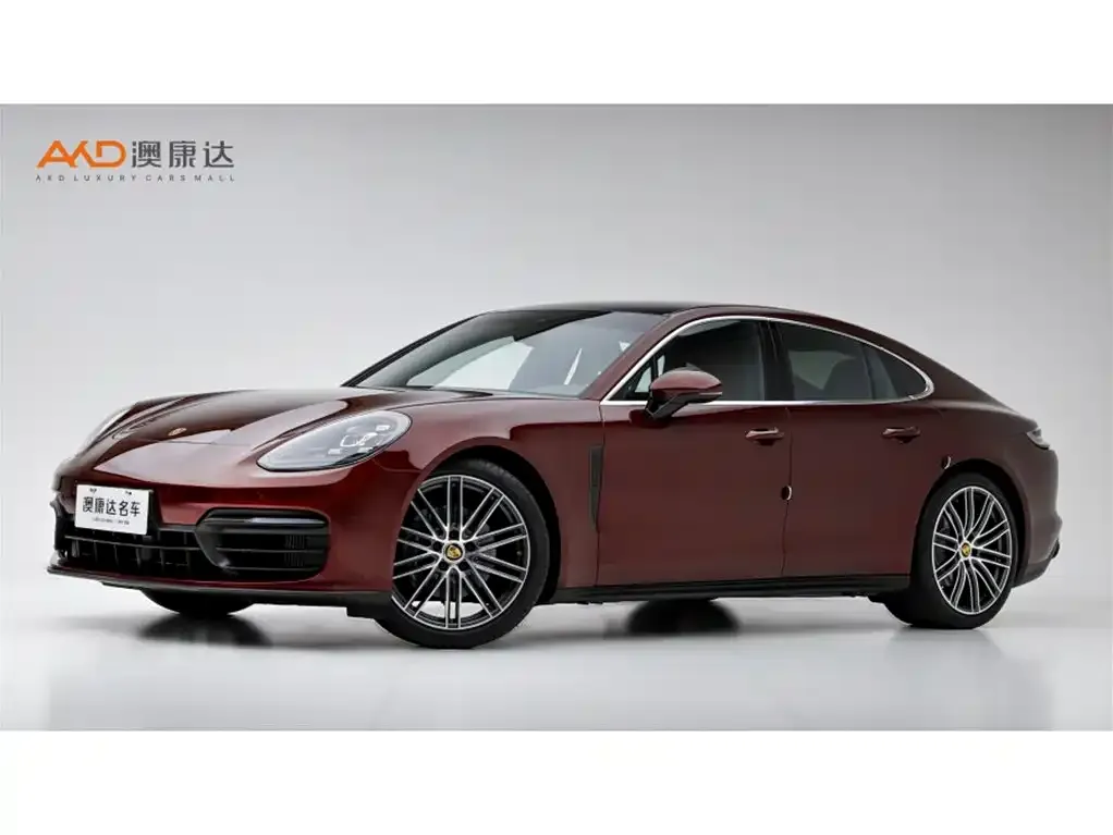 Porsche Panamera — фото 1
