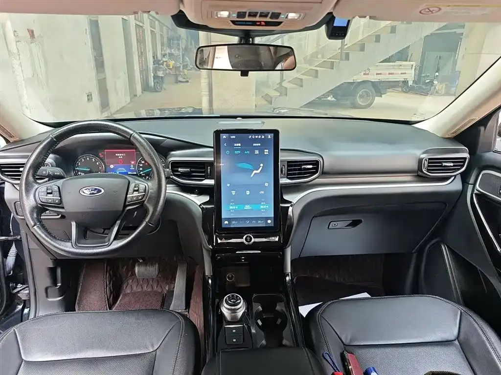 Ford Explorer 2022 из CN, фото 10