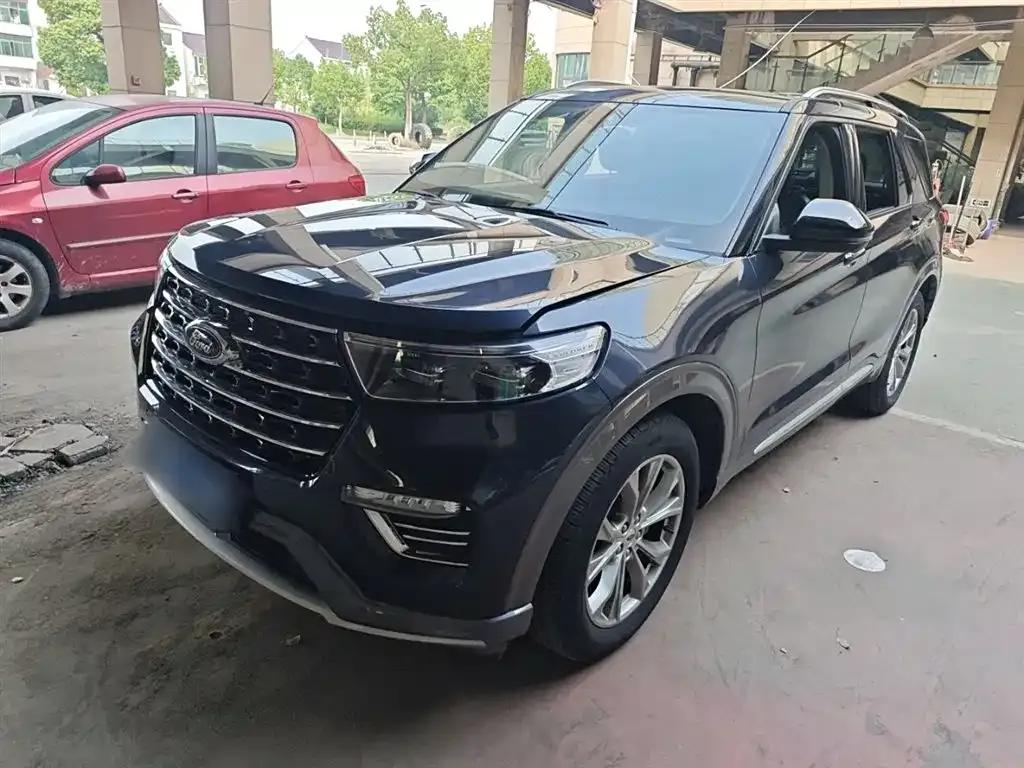 Ford Explorer 2022 из CN, фото 2