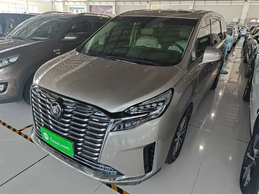 Buick GL8 2023 из CN, фото 1