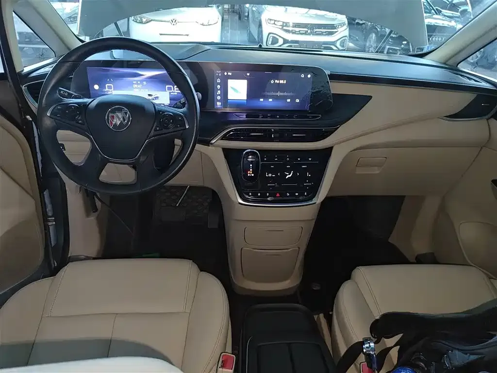 Buick GL8 2023 из CN, фото 10