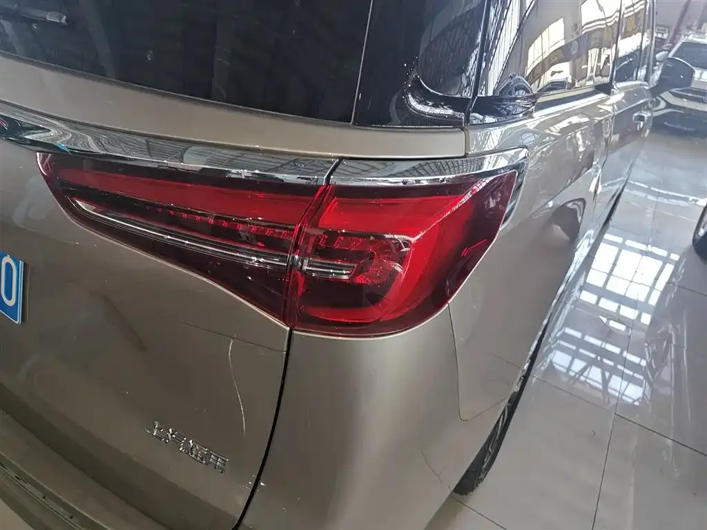 Buick GL8 2023 из CN, фото 8
