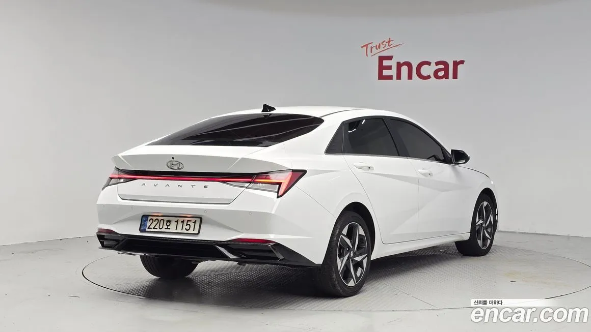 Hyundai AVANTE — фото 2