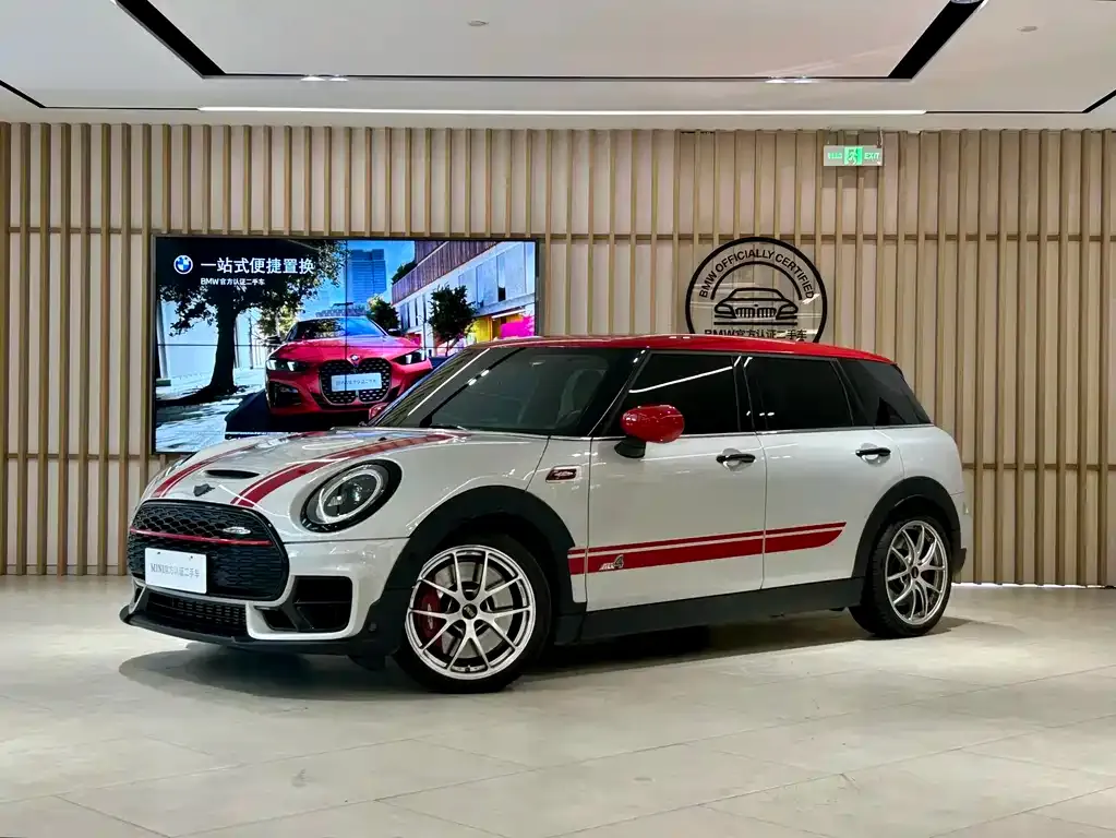 MINI Clubman JCW — фото 1