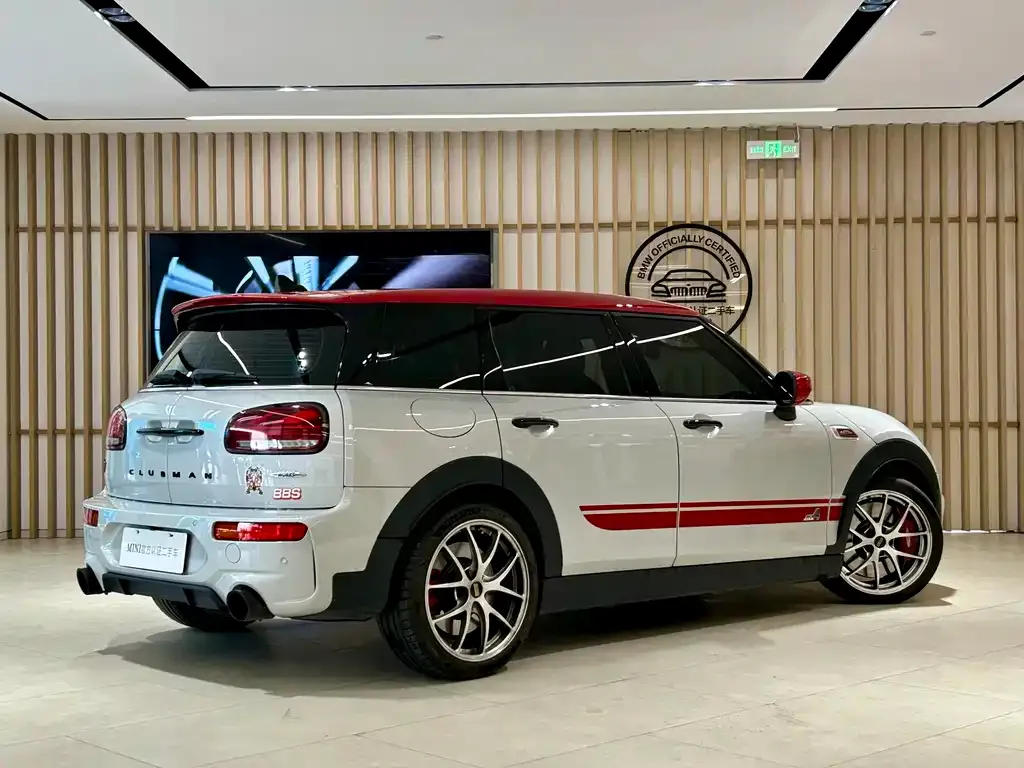 MINI Clubman JCW — фото 6
