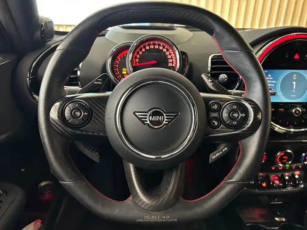 MINI Clubman JCW — фото 8