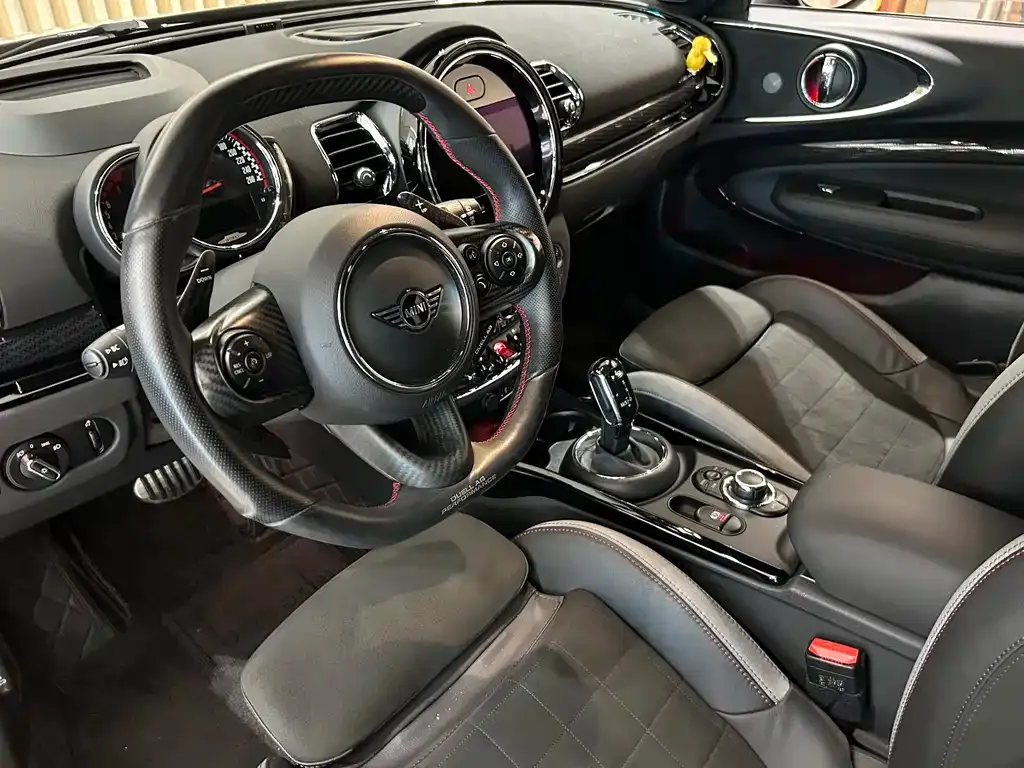 MINI Clubman JCW — фото 9