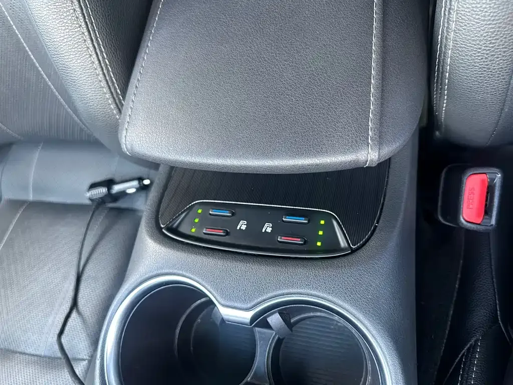 Toyota Harrier — фото 7