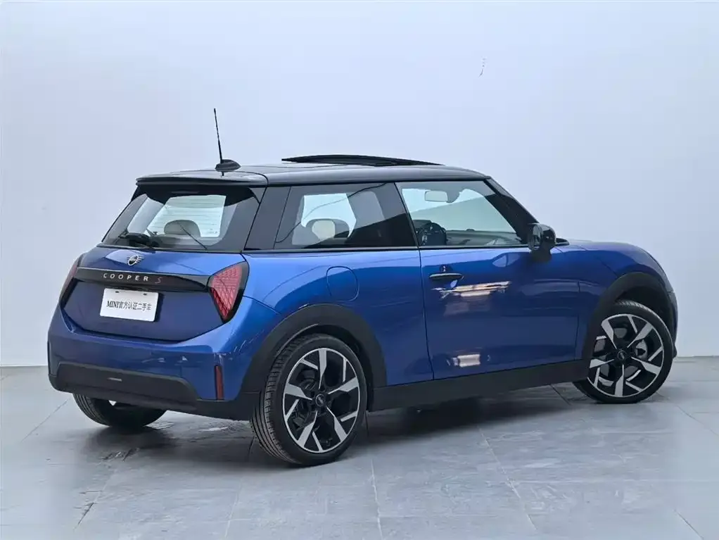 MINI Cooper (3-door) 2025 из CN, фото 4
