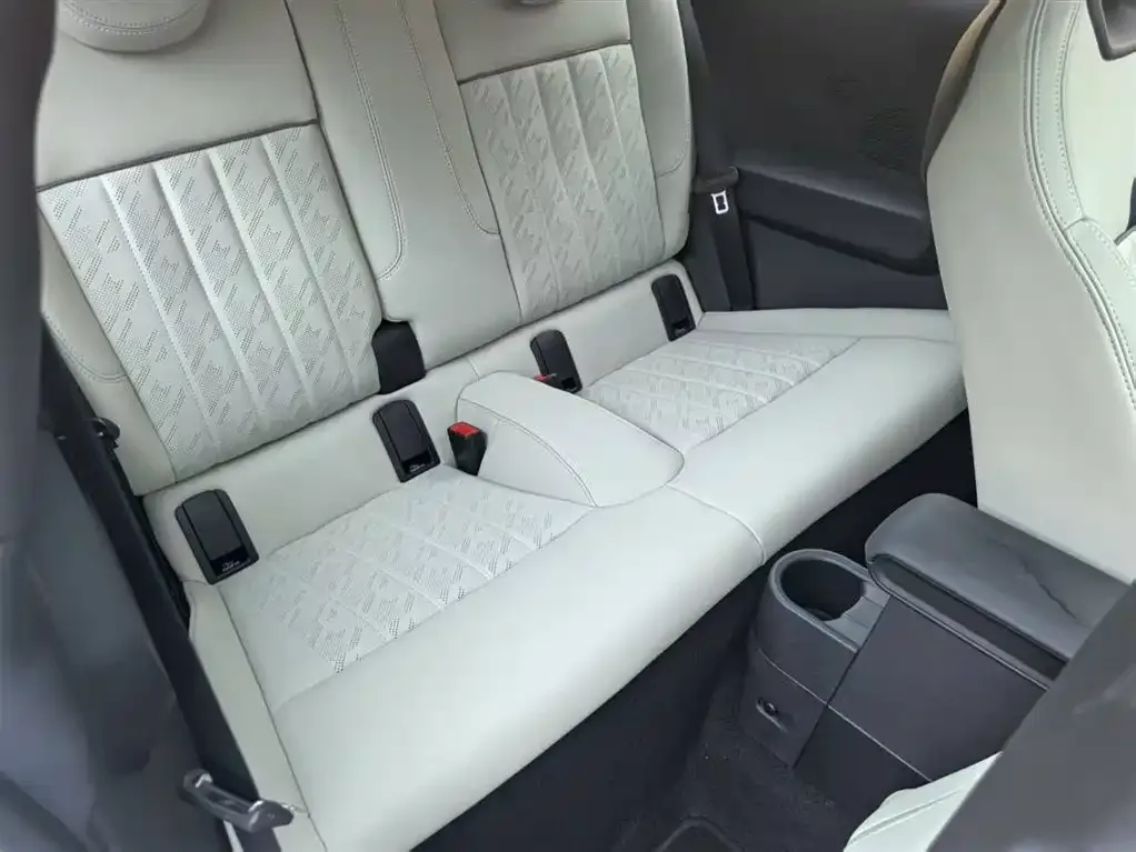 MINI Cooper (3-door) 2025 из CN, фото 9
