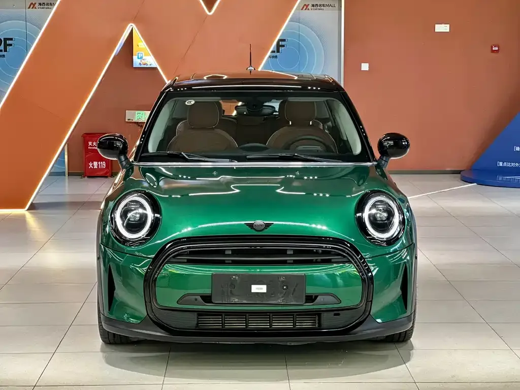 MINI Cooper (3-door) 2021 из CN, фото 2