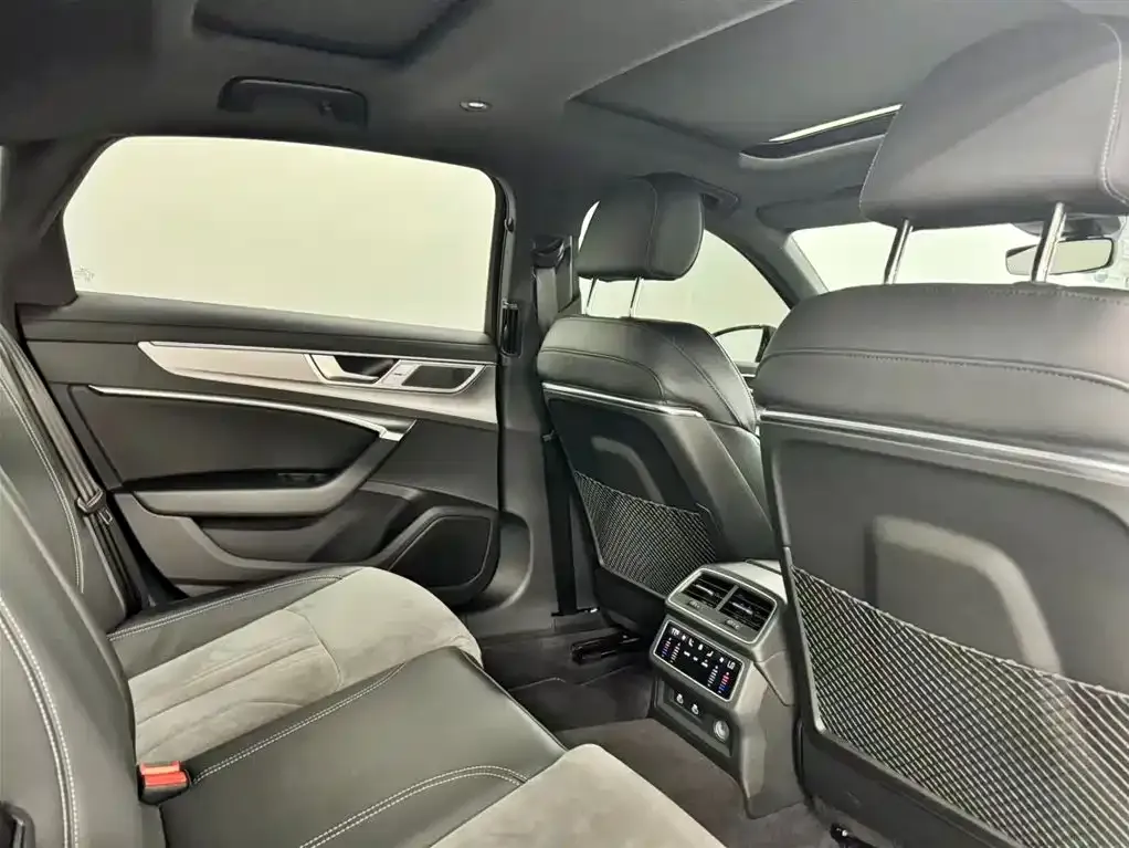 Audi A6L 2025 из CN, фото 10