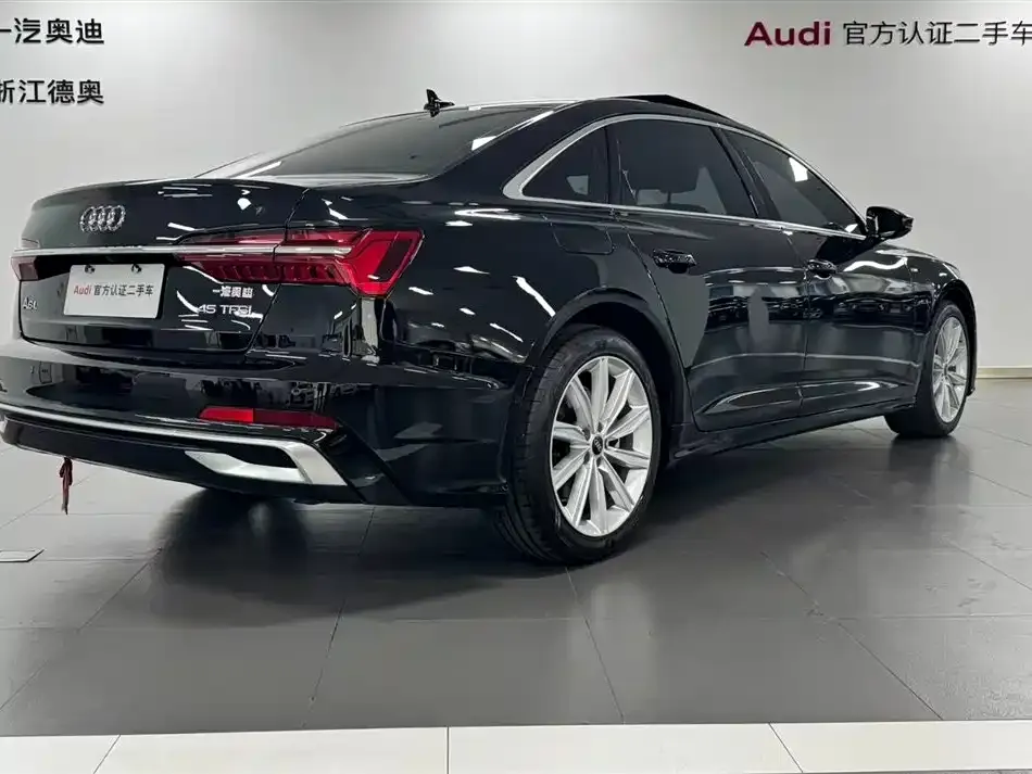 Audi A6L 2025 из CN, фото 4