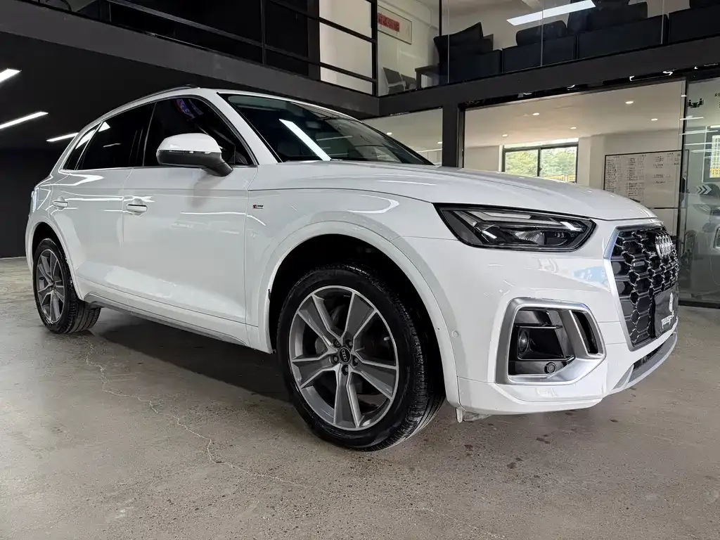 Audi Q5L 2022 из CN, фото 3