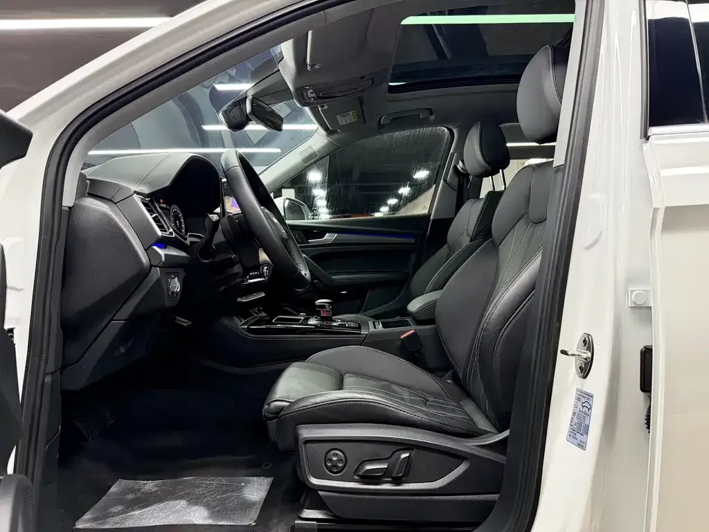 Audi Q5L 2022 из CN, фото 4